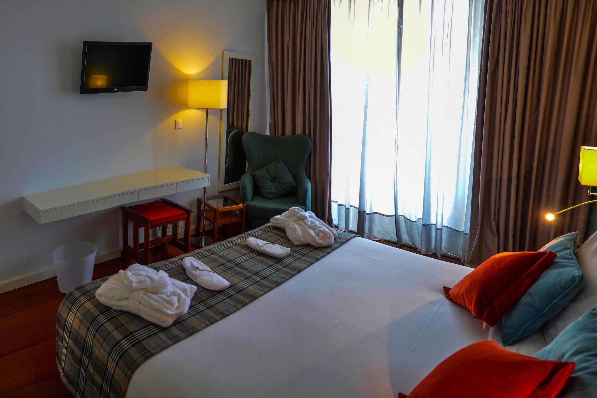 Hotel Sao Bento Da Porta Aberta & Spa Geres Esterno foto